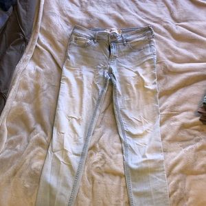 Hollister light wash skinny jeans
